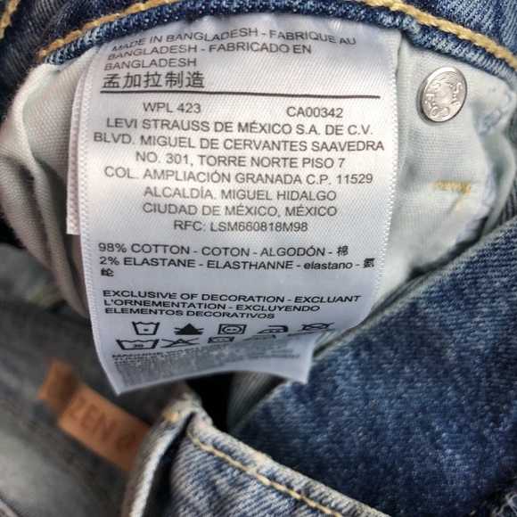 Levi’s Denizen High Rise Shorts - Picture 7 of 8